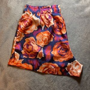 XS SATIN SHORT La vie en rose